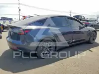 2022 Tesla Model 3 фото
