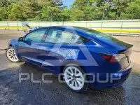 2022 Tesla Model 3 фото