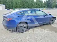 2022 Tesla Model 3 фото