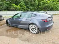 2022 Tesla Model 3 фото
