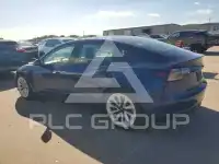 2022 Tesla Model 3 фото