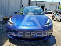 2022 Tesla Model 3 фото
