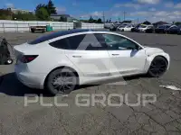 2022 Tesla Model 3 фото
