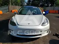 2022 Tesla Model 3 фото