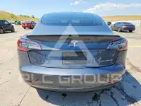 2022 Tesla Model 3 фото