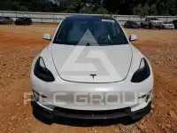 2022 Tesla Model 3 фото