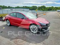 2022 Tesla Model 3 фото