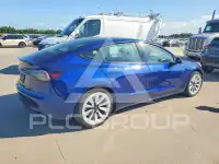 2022 Tesla Model 3 фото