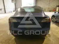 2022 Tesla Model 3 фото