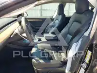 2022 Tesla Model 3 фото