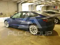 2022 Tesla Model 3 фото