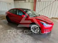 2022 Tesla Model 3 фото