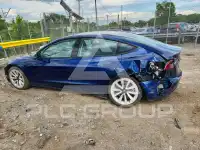 2022 Tesla Model 3 фото