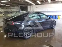 2022 Tesla Model 3 фото