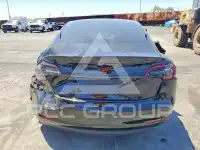 2022 Tesla Model 3 фото