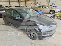2022 Tesla Model 3 фото