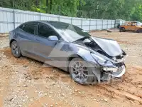 2022 Tesla Model 3 фото