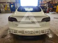 2022 Tesla Model 3 фото