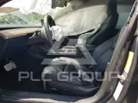 2022 Tesla Model 3 фото