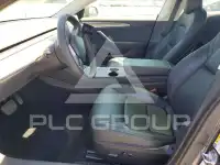 2022 Tesla Model 3 фото