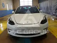 2022 Tesla Model 3 фото