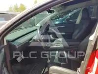 2022 Tesla Model 3 фото