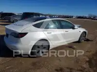 2022 Tesla Model 3 photo