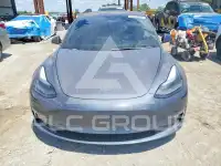 2022 Tesla Model 3 фото