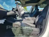 2022 Tesla Model 3 фото