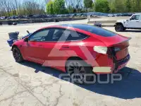 2022 Tesla Model 3 фото