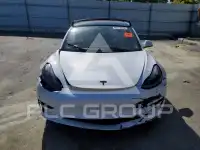 2022 Tesla Model 3 фото