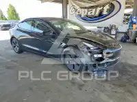2022 Tesla Model 3 фото