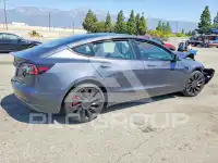 2022 Tesla Model 3 фото