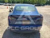 2022 Tesla Model 3 фото