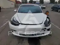 2022 Tesla Model 3 photo