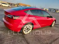 2022 Tesla Model 3 photo