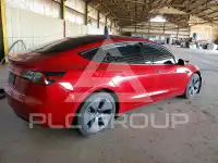 2022 Tesla Model 3 фото