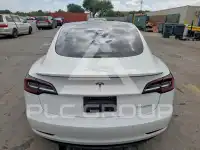 2022 Tesla Model 3 photo