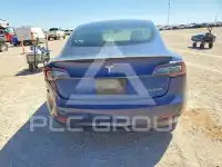 2022 Tesla Model 3 фото