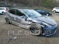 2022 Tesla Model 3 фото