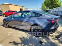 2022 Tesla Model 3 фото