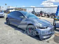 2022 Tesla Model 3 фото