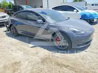 2022 Tesla Model 3 фото