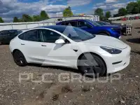 2022 Tesla Model 3 фото