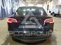 2022 Tesla Model 3 фото