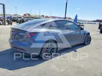 2022 Tesla Model 3 фото