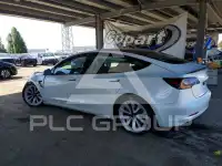 2022 Tesla Model 3 фото