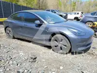 2022 Tesla Model 3 фото