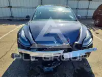 2022 Tesla Model 3 фото