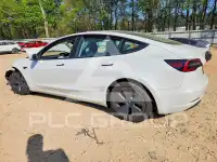 2022 Tesla Model 3 фото